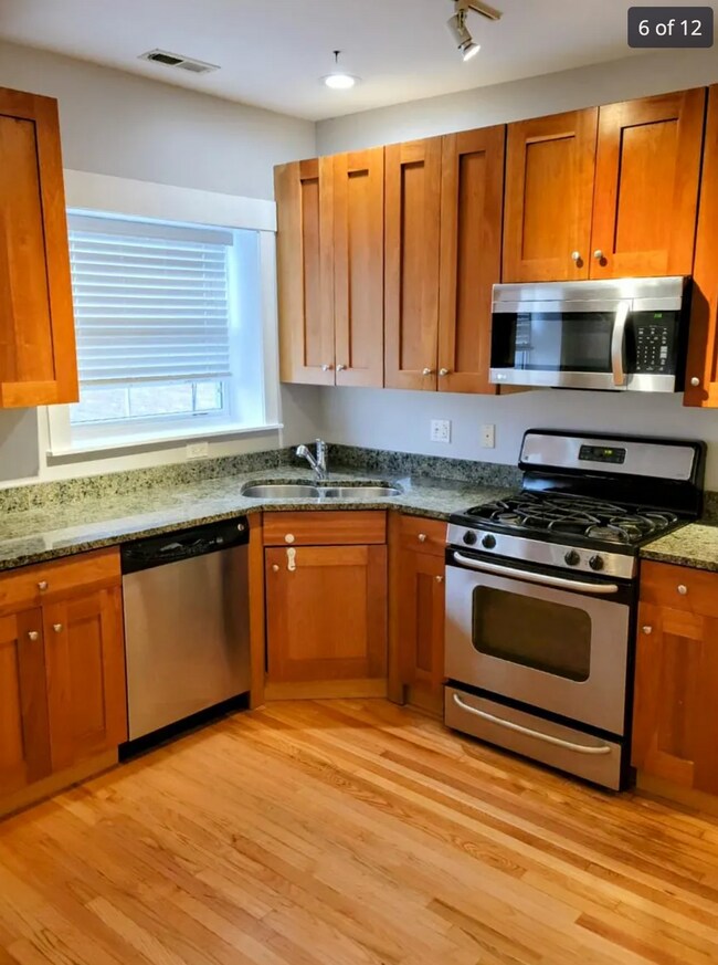 Foto del edificio - 2537 Prairie Ave