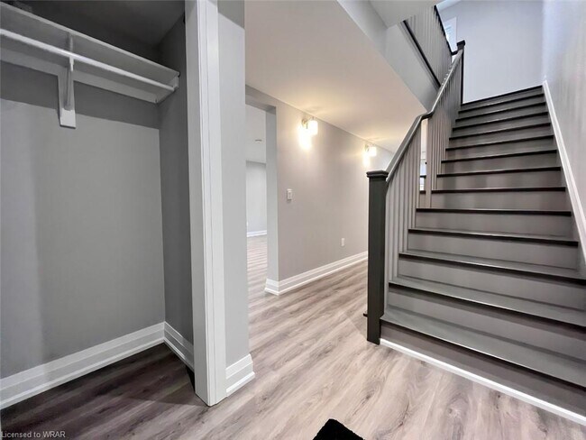 Building Photo - 146 Bartlett Ave