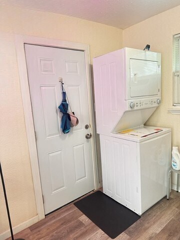 Foto del edificio - Charming affordable 3/1.5 House minutes from NAS Pensacola & Corry Station