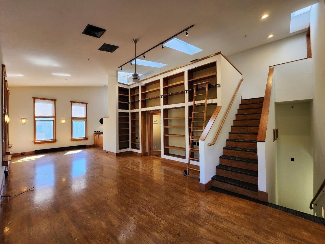 Foto principal - 3600 Cerrillos Rd