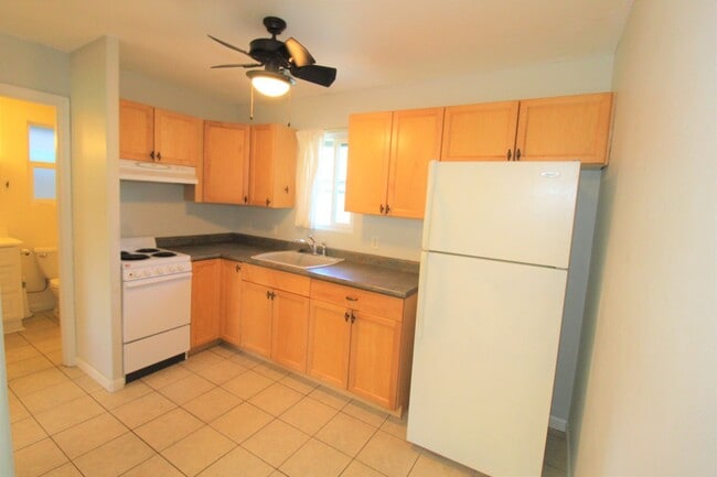 Building Photo - Charming Furnished 2-Bedroom Cottage in Peaceful Kihei Neighborhood