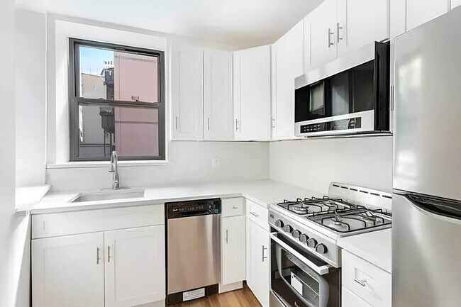 Foto del edificio - 590 Broadway