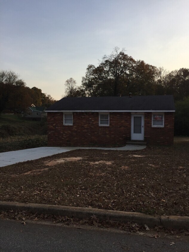Primary Photo - Spartanburg