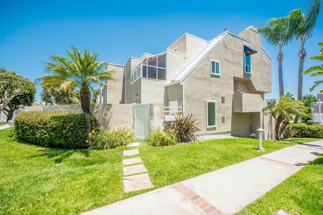 Foto del edificio - Huntington Harbour