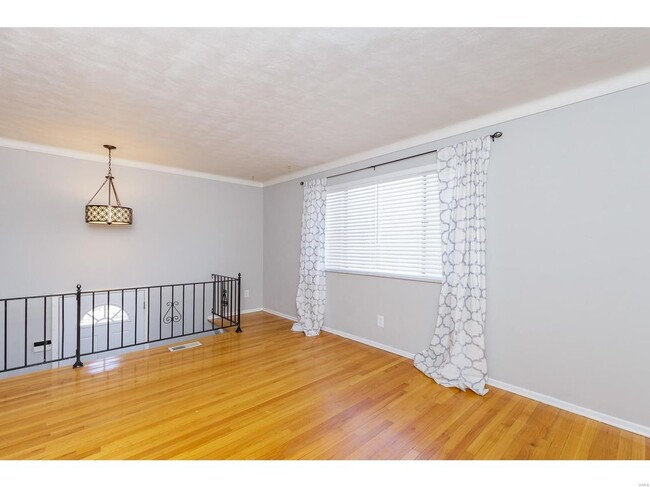 Foto del edificio - 3824 Marine Ave