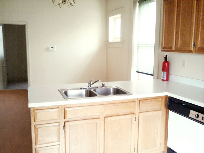 Building Photo - 1300 S 3rd St