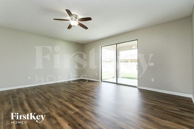 Building Photo - 8741 Hinsdale Heights Dr