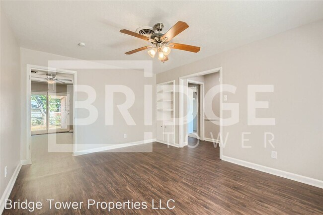 Foto del edificio - 3 br, 2 bath House - 1525 Bardfield Avenue