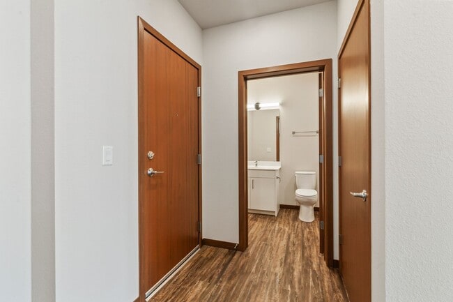 Interior Photo - Overlook Ridge