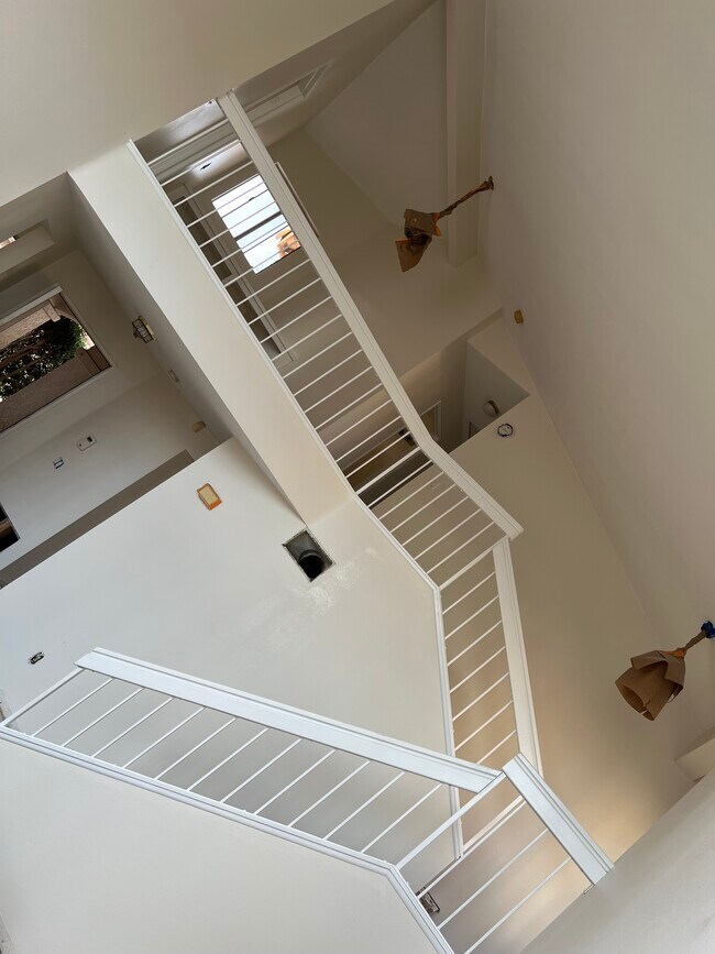 Foto del edificio - 357 Tahoe St