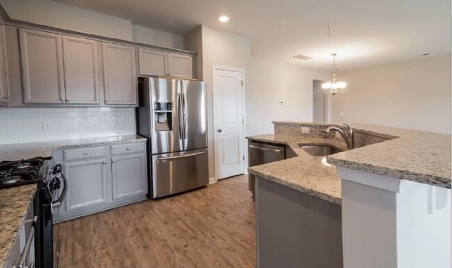 Foto del edificio - 777 Redbud Ln