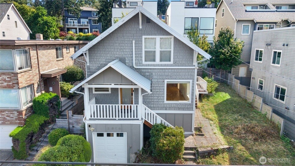 Foto principal - 2816 14th Ave W