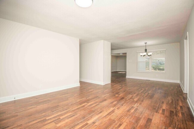 Foto del edificio - 1021 Ruskin Dr