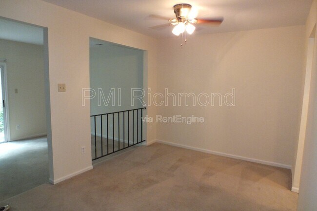 Foto del edificio - 1623 Congressional Ct