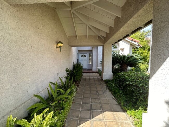 Building Photo - 30052 Corte Carrizo