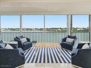 Building Photo - 2750 Gulf Shore Blvd N