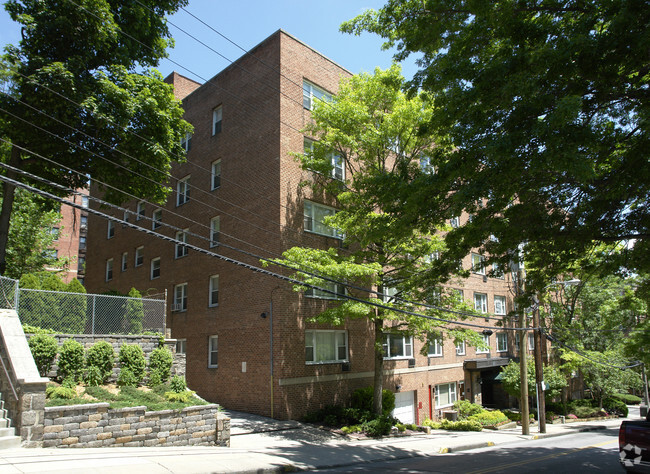 Building Photo - Franklin Towers
