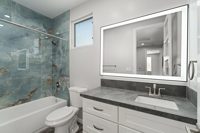 Foto del edificio - Newer Build | 3 Bed, 3 Bath Home for Rent, Available! (CONTACT US FOR OUR MOVE IN SPECIAL!)