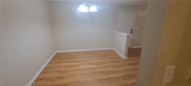 Foto del edificio - 8304 Fairington Ridge Cir