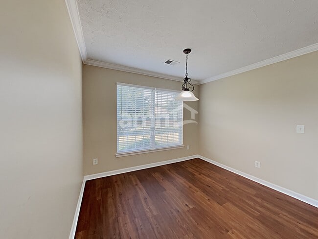 Building Photo - 2344 Hockett Dr