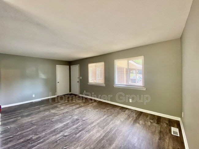 Building Photo - 6410 Archer Rd