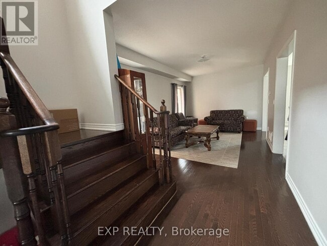 Building Photo - 92 Meltwater Cres