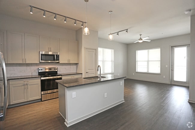 1HAB, 1BA - 975SF - A4 - COCINA - Eastshore on Lake Carolyn