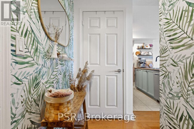 Photo du bâtiment - 70 High Park Ave