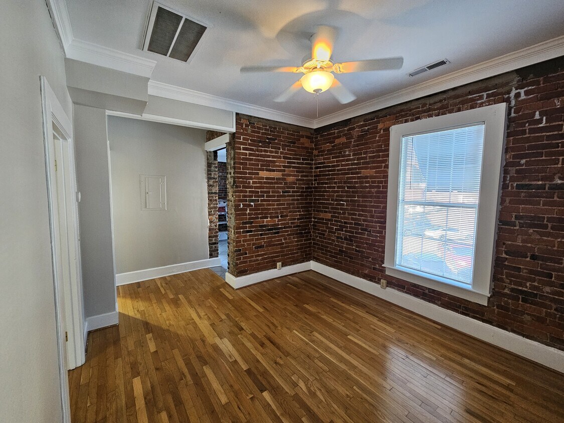 Foto principal - 603 Lindsay St
