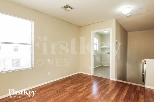 Building Photo - 16908 W Marshall Ln