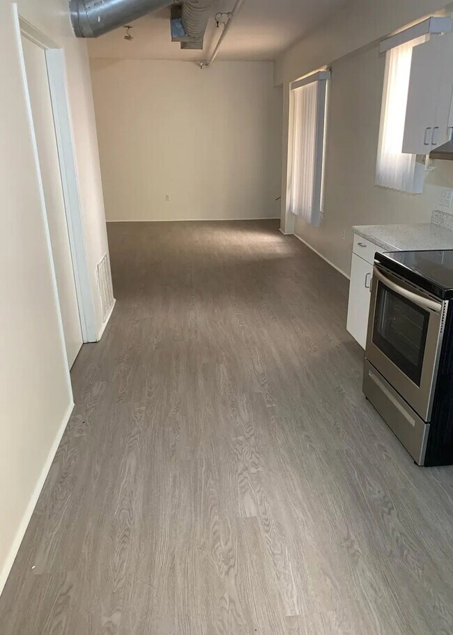 Foto del edificio - 1055 6th Ave