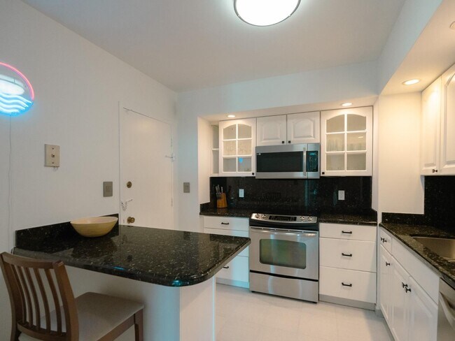 Foto del edificio - 9225 Collins Ave