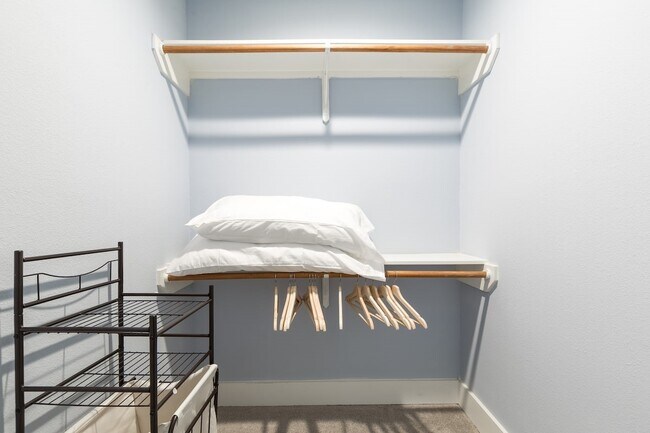 Foto del edificio - 1919 Lombardy St