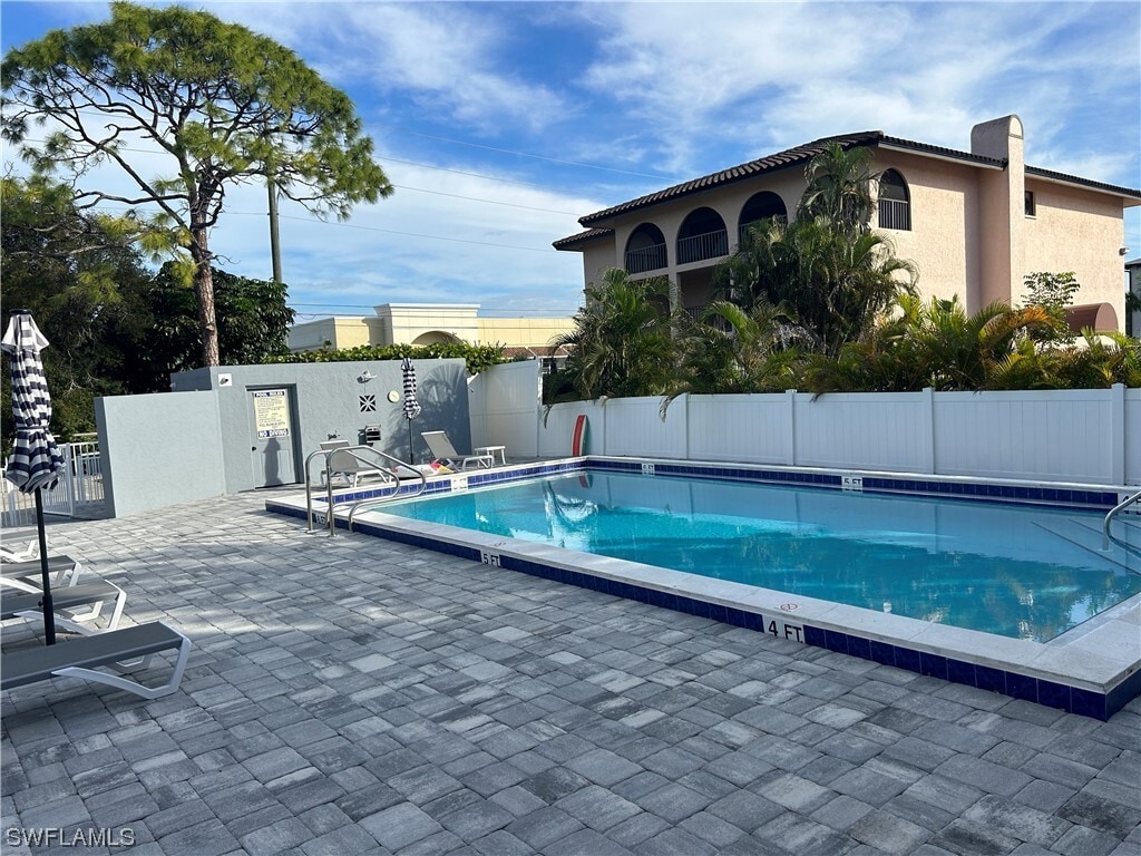 826 Wiggins Pass Rd Unit 217, Naples, FL 34110 Condo for Rent in