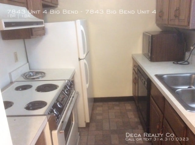 Building Photo - 1 Bedroom Apartment