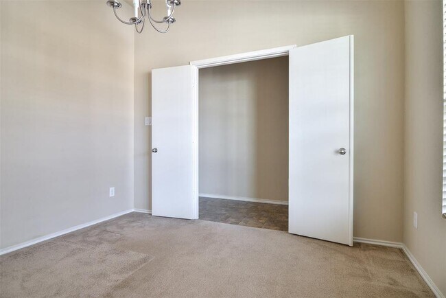 Foto del edificio - 11427 Barbican Court