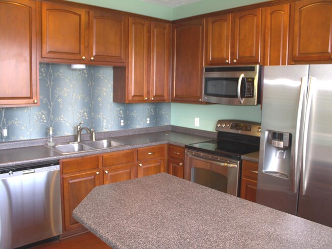 Building Photo - 11877 Esty Way