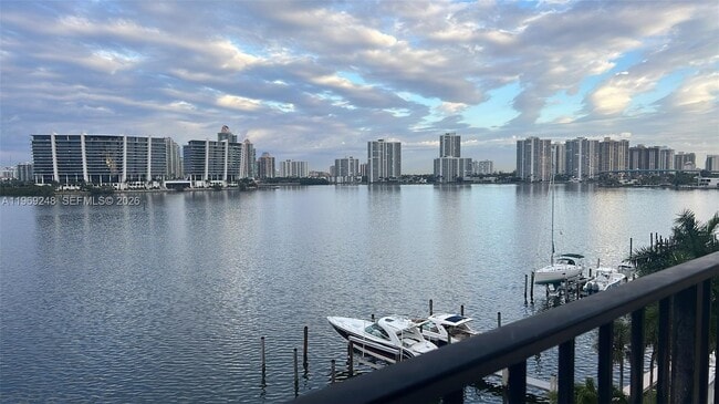 Building Photo - 17878 N Bay Rd