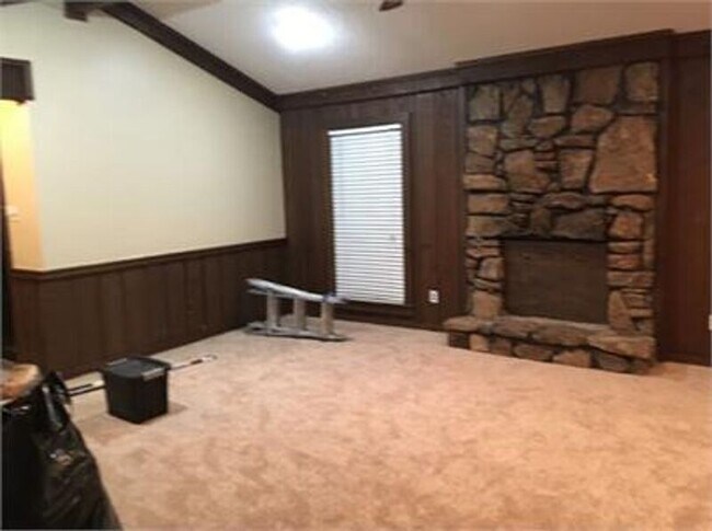 Foto del edificio - 8270 Glen Rock Cove