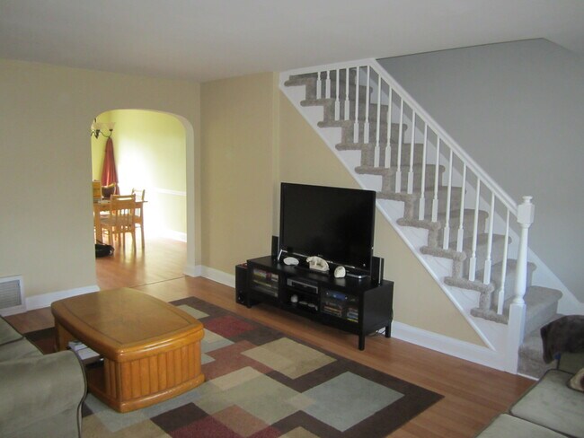 sala familiar 2 - 559 Martin St
