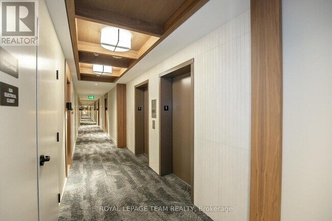 Photo du bâtiment - 560 Rideau St