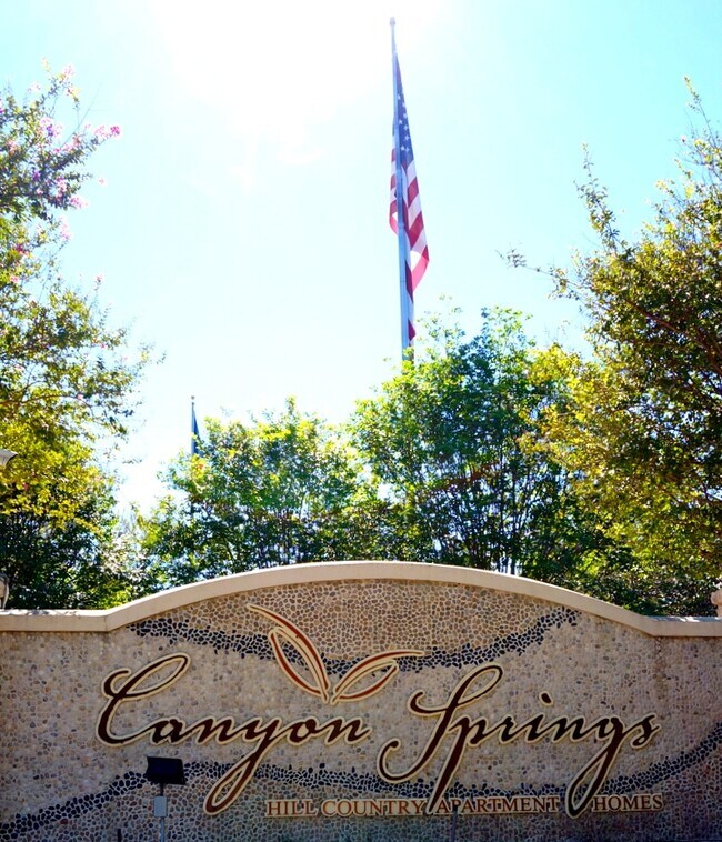 Foto del edificio - Canyon Springs at Bull Creek