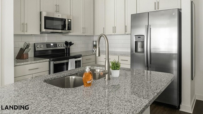 Foto del edificio - 2110 Birkhall St