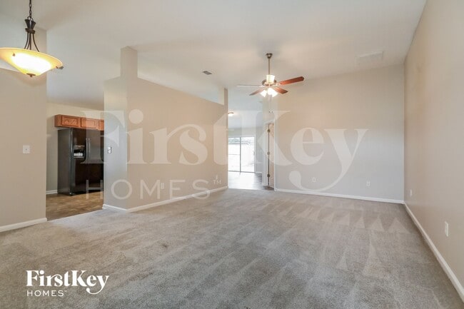 Foto del edificio - 2424 Willowbend Dr