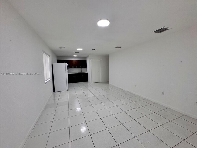 Building Photo - 15741 NW 40th Ct