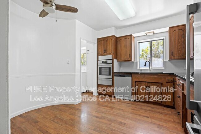 Foto del edificio - 1534 S Hayworth Ave