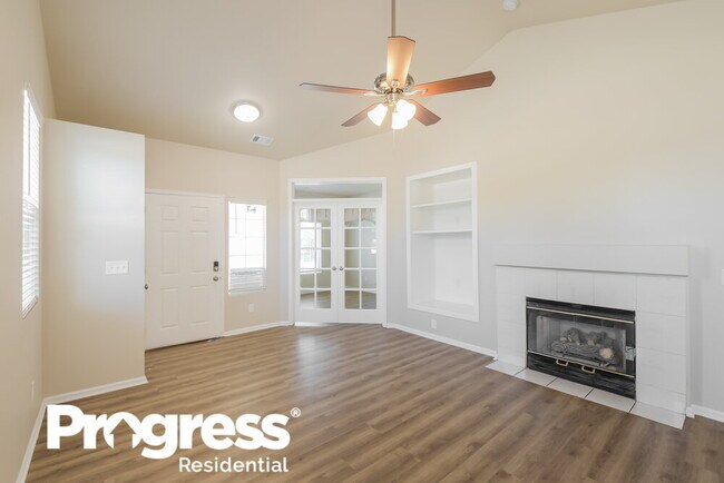 Building Photo - 3823 S Kirk Way