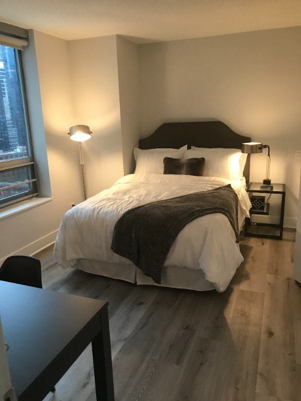 Foto del edificio - 330 N Jefferson St