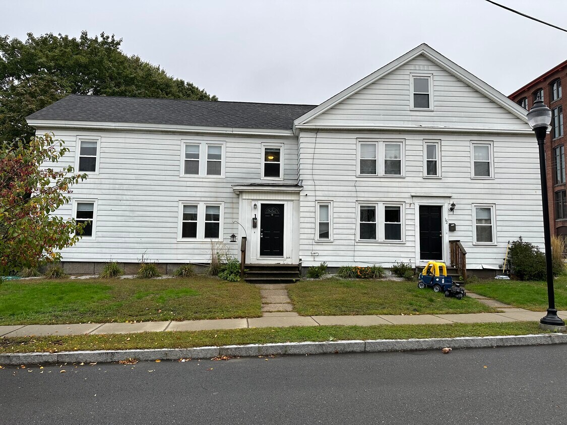 1 Nelson St, Clinton, MA 01510 Townhome Rentals in Clinton MA