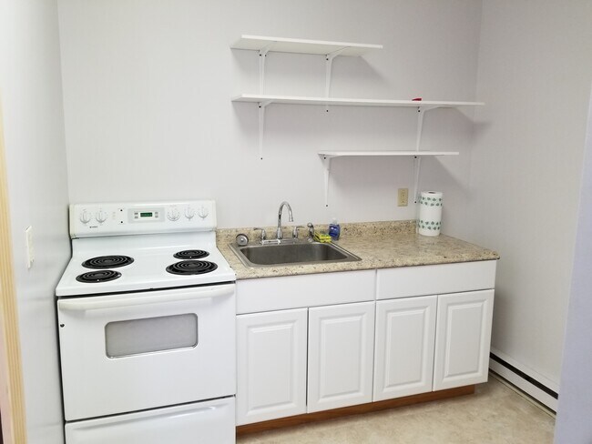 Kitchen 2 - 130 South Potomac Street